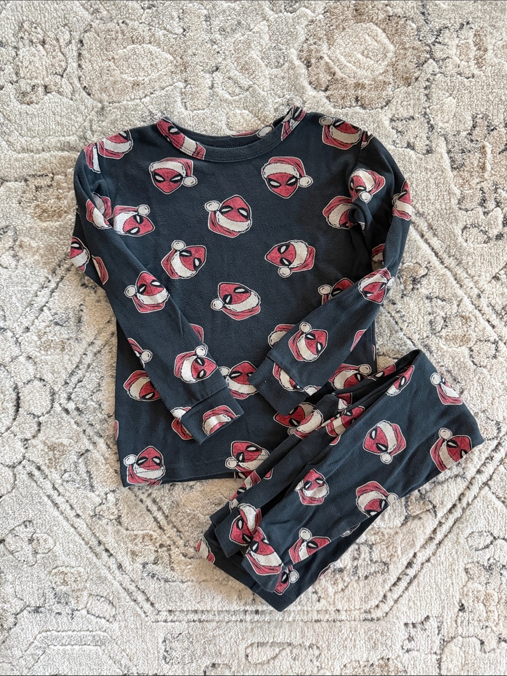 Gap Boys 5T Spider Man Santa Print Pajama Set